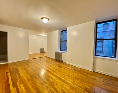 100 Broadway - Photo Thumbnail 3