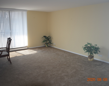 6007 North Sheridan Road - Photo Thumbnail 5