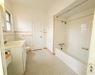 6132 Victor Street - Photo Thumbnail 19