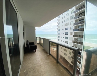 6039 Collins Ave - Photo Thumbnail 14