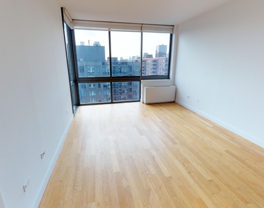 808 Columbus Avenue - Photo Thumbnail 6