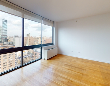 808 Columbus Avenue - Photo Thumbnail 7