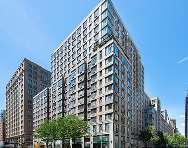 200 West 26th Street - Photo Thumbnail 3