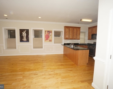 1740 18th Street Nw - Photo Thumbnail 2