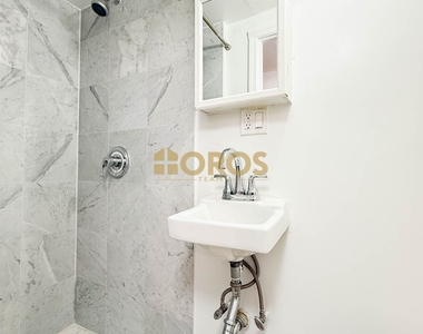 343 East 10th Street - Photo Thumbnail 5