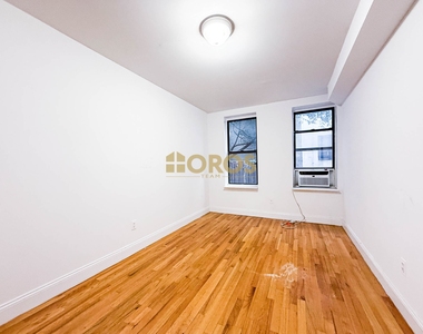 343 East 10th Street - Photo Thumbnail 6