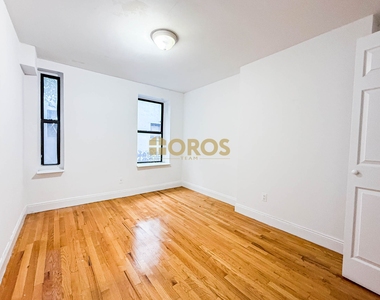 343 East 10th Street - Photo Thumbnail 8