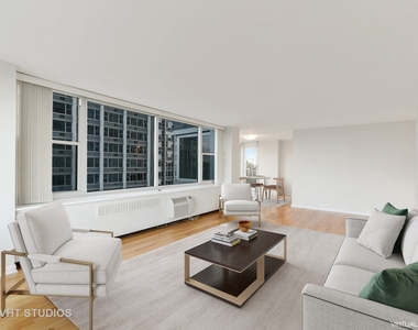 4250 North Marine Drive - Photo Thumbnail 2