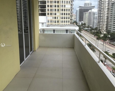 5600 Collins Ave - Photo Thumbnail 11