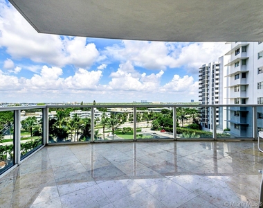 10225 Collins Ave - Photo Thumbnail 18