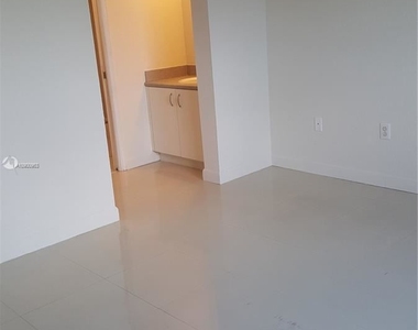 816 Nw 11th St Apt 1102 - Photo Thumbnail 22