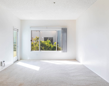 9400 La Tijera Blvd. - Photo Thumbnail 10