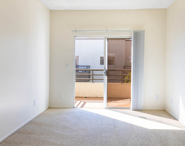 9400 La Tijera Blvd. - Photo Thumbnail 15