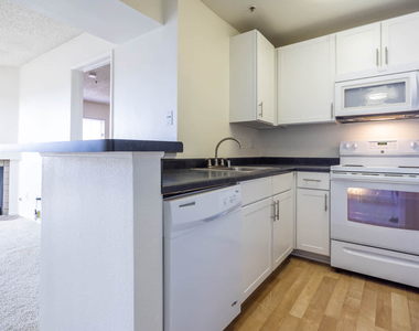 9400 La Tijera Blvd. - Photo Thumbnail 4