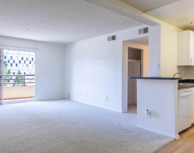 9400 La Tijera Blvd. - Photo Thumbnail 5