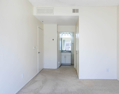 9400 La Tijera Blvd. - Photo Thumbnail 16