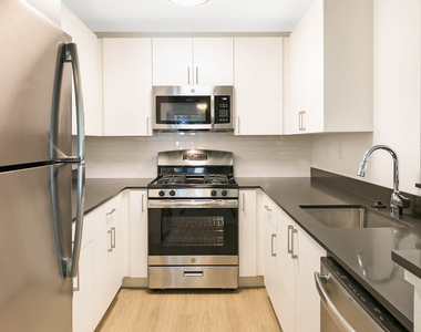 3500 Hathaway Ave. - Photo Thumbnail 4