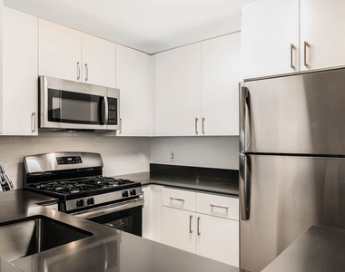 3500 Hathaway Ave. - Photo Thumbnail 3