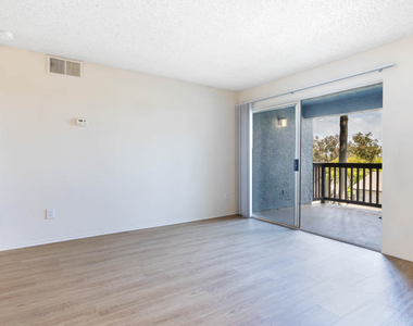 3500 Hathaway Ave. - Photo Thumbnail 6