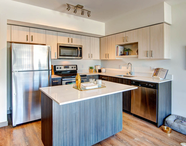 10720 5th Ave Ne - Photo Thumbnail 54