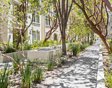 1101 Park Pl. - Photo Thumbnail 1