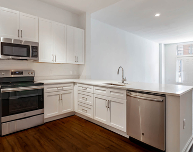 370 E. Diamond Ave - Photo Thumbnail 4