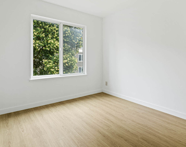 1080 Carolan Avenue - Photo Thumbnail 16