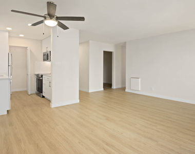 1080 Carolan Avenue - Photo Thumbnail 37