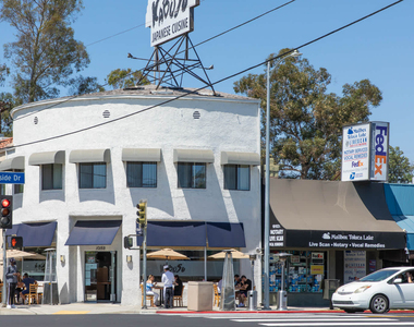 230 North Kenwood Street - Photo Thumbnail 23