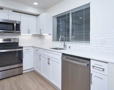 8700 Northeast Bothell Way - Photo Thumbnail 5