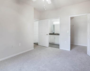 3700 Richmond Hwy - Photo Thumbnail 13