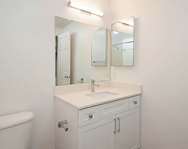 24905 Magic Mountain Parkway - Photo Thumbnail 23