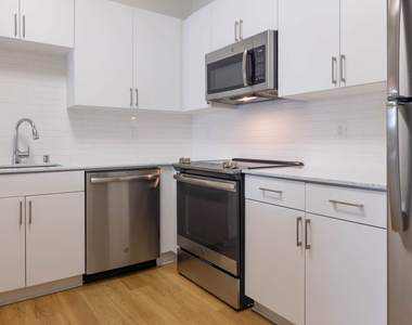 24905 Magic Mountain Parkway - Photo Thumbnail 73