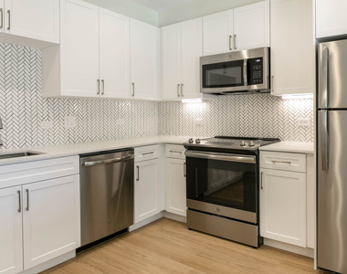 24905 Magic Mountain Parkway - Photo Thumbnail 8