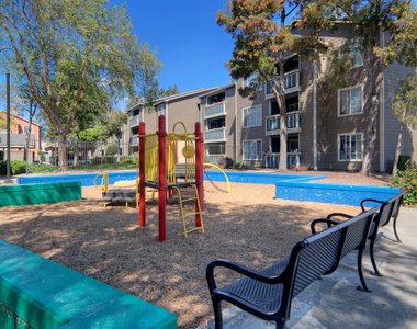440 Dixon Landing Road - Photo Thumbnail 12
