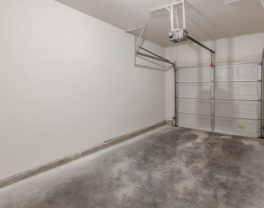 11727 Fairfax Woods Way - Photo Thumbnail 27