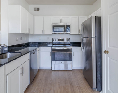 11727 Fairfax Woods Way - Photo Thumbnail 12
