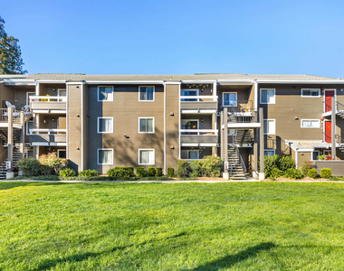 325 Union Avenue - Photo Thumbnail 3
