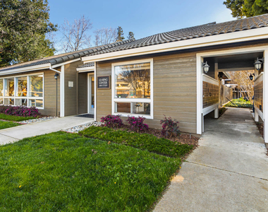 325 Union Avenue - Photo Thumbnail 14