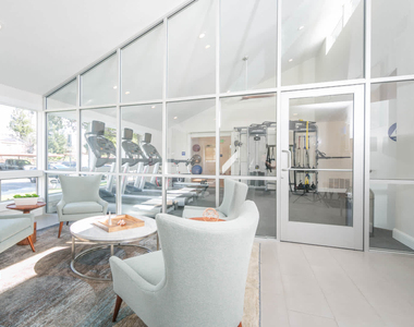 325 Union Avenue - Photo Thumbnail 10