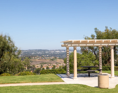 26033 Moulton Pkwy - Photo Thumbnail 9