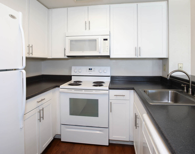 26033 Moulton Pkwy - Photo Thumbnail 3