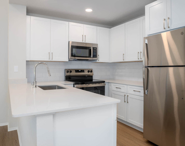 26033 Moulton Pkwy - Photo Thumbnail 12