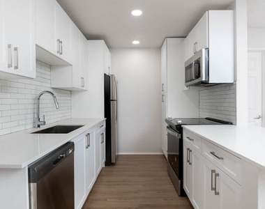 9904 Kika Court - Photo Thumbnail 4