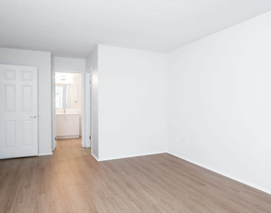 9904 Kika Court - Photo Thumbnail 12