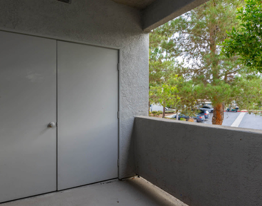 12435 Heatherton Court - Photo Thumbnail 7