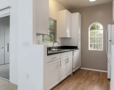 12435 Heatherton Court - Photo Thumbnail 4