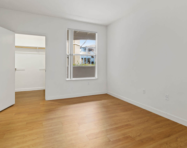 1001 Beethoven Common - Photo Thumbnail 9