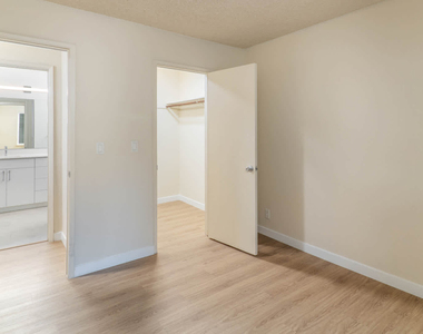 180 Pasito Terrace - Photo Thumbnail 26