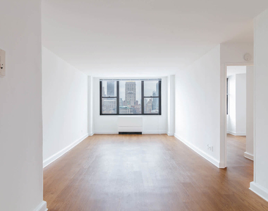 240 East 27th Street - Photo Thumbnail 8